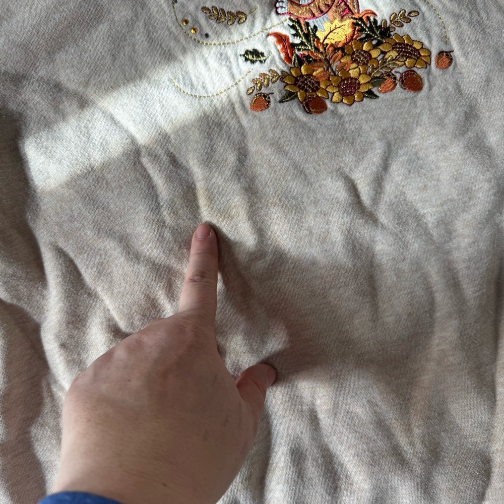Vintage Women’s Beige cat Graphic Sweater - Picture 3 of 8